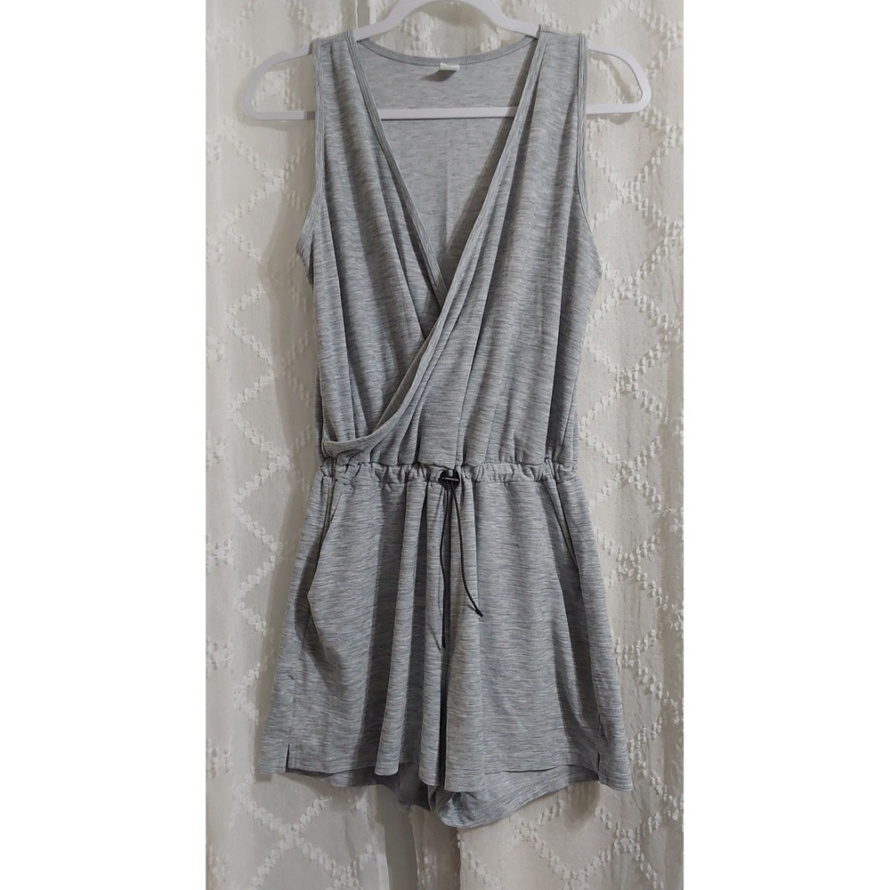 Old Navy Active Breathe On Gray Heather Surplice Romper Small Pockets Drawstring